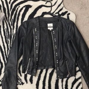 Guess Leather jacket 🧥